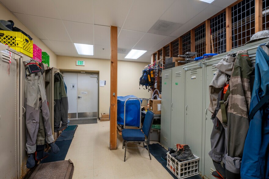 More Photos Of 32330 N Harbor Dr, Fort Bragg Office For Sale