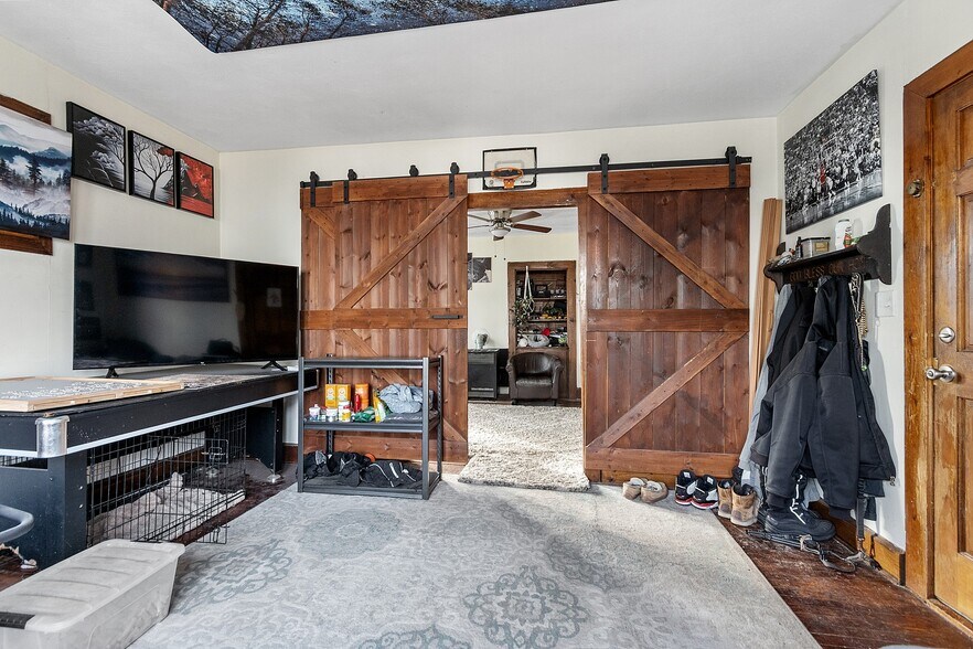 More Photos Of 13 Groton Pl, Worcester Apartments For Sale