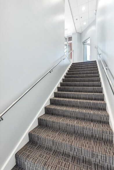 More Photos Of 3687 Tampa Rd, Oldsmar Unknown For Lease