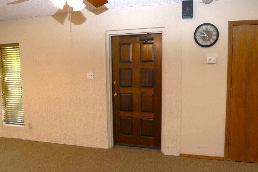 More Photos Of 428 E Southern Ave, Tempe Office For Sale