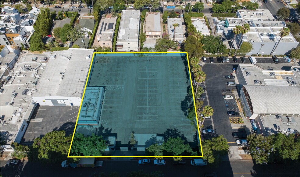 More Photos Of 1033 Fuller ave, West Hollywood Land For Lease