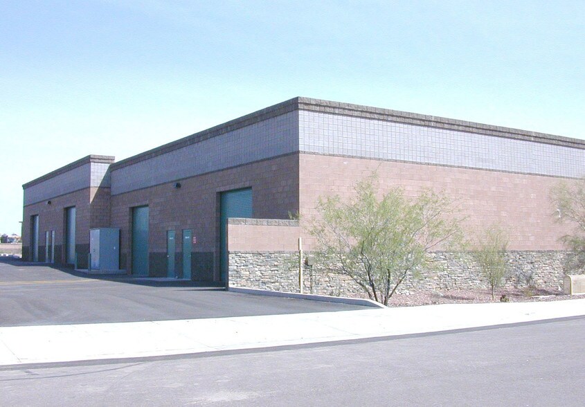 More Photos Of 42212 N 41st Dr, Anthem Light Manufacturing For Lease