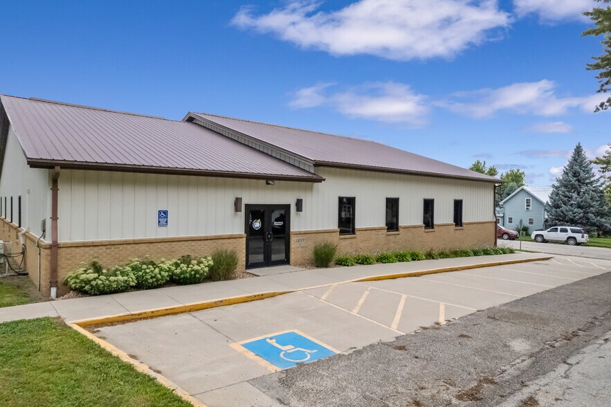 More Photos Of 100 E 3rd St, Galva Office For Sale