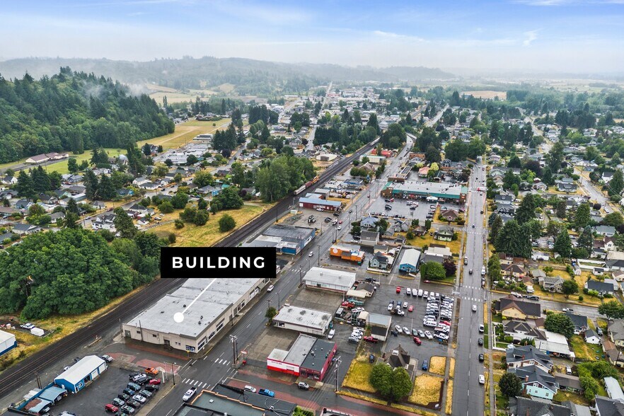 More Photos Of 300 S Tower Ave, Centralia Storefront Retail Office For Sale