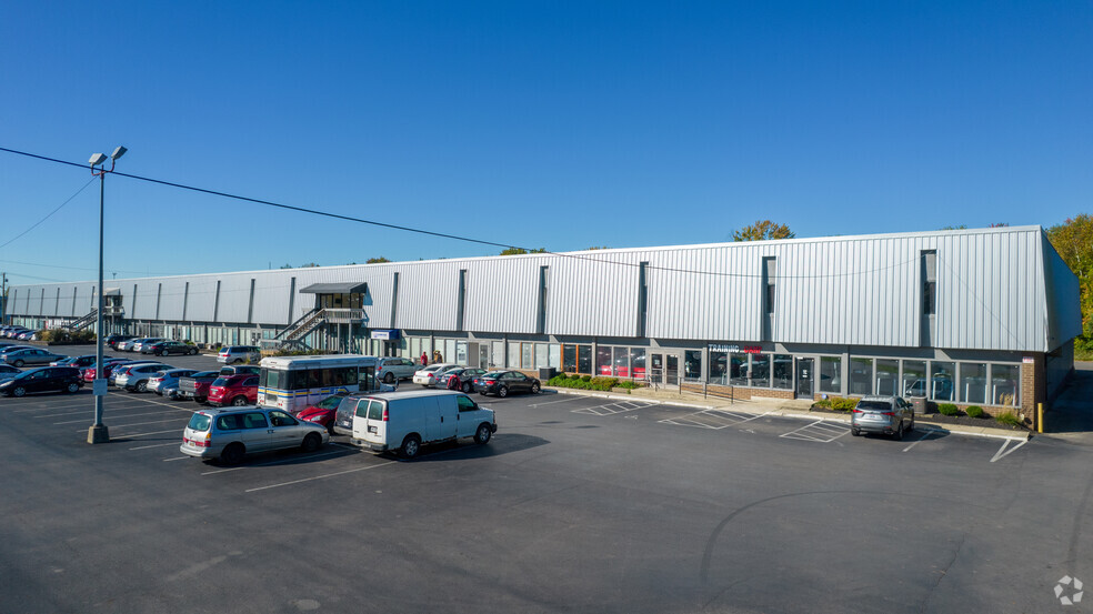 Primary Photo Of 5075-5095 Westerville Rd, Columbus Warehouse For Lease