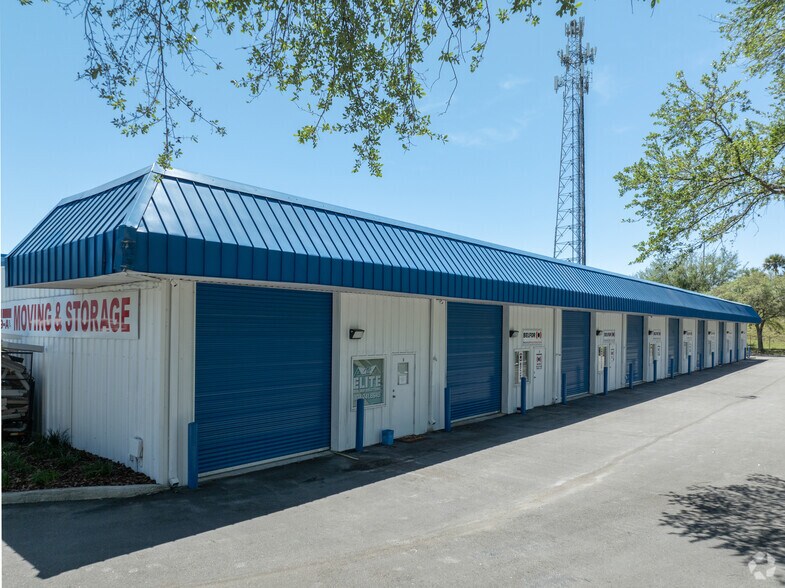 More Photos Of 10416 New Berlin Rd, Jacksonville Warehouse For Lease