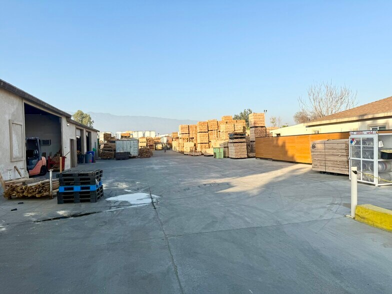 More Photos Of 13664 Whittram Ave, Fontana Specialty For Sale