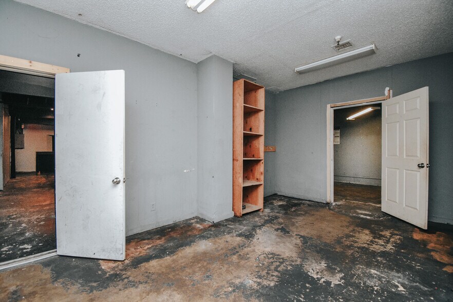 More Photos Of 4106 Houston Hwy, Victoria General Retail For Sale