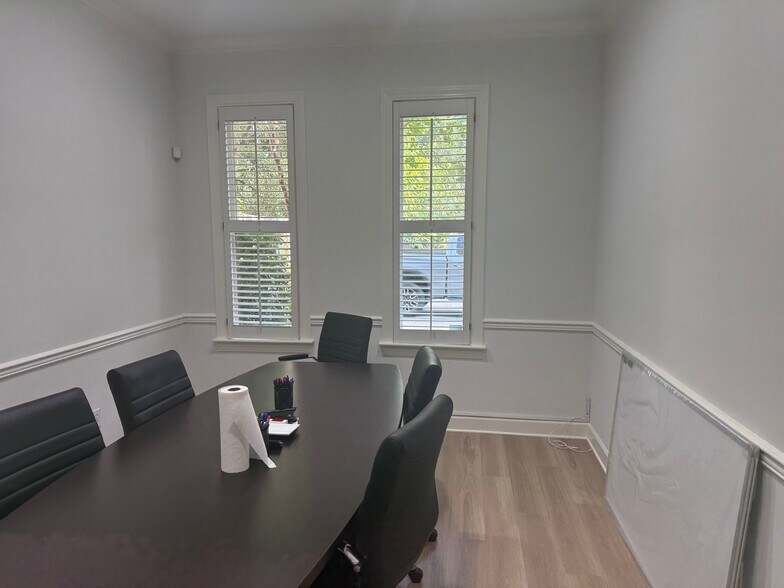 More Photos Of 56 Wentworth St, Charleston Office For Sale