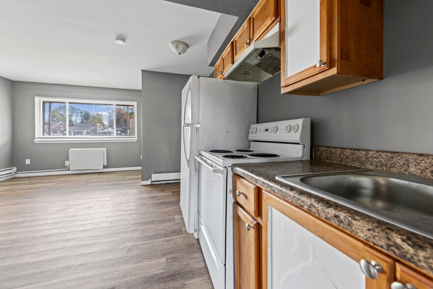 More Photos Of 19625 Conant, Detroit Multifamily For Sale