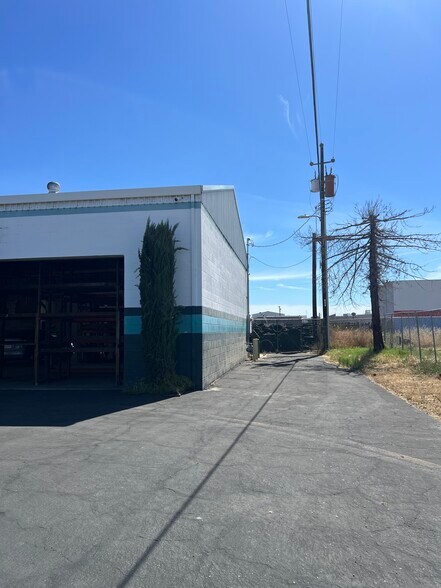 More Photos Of 1040 High St, Atwater Auto Repair For Lease