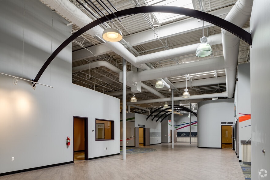 More Photos Of 4655-4741 Washtenaw Ave, Ann Arbor Freestanding For Lease
