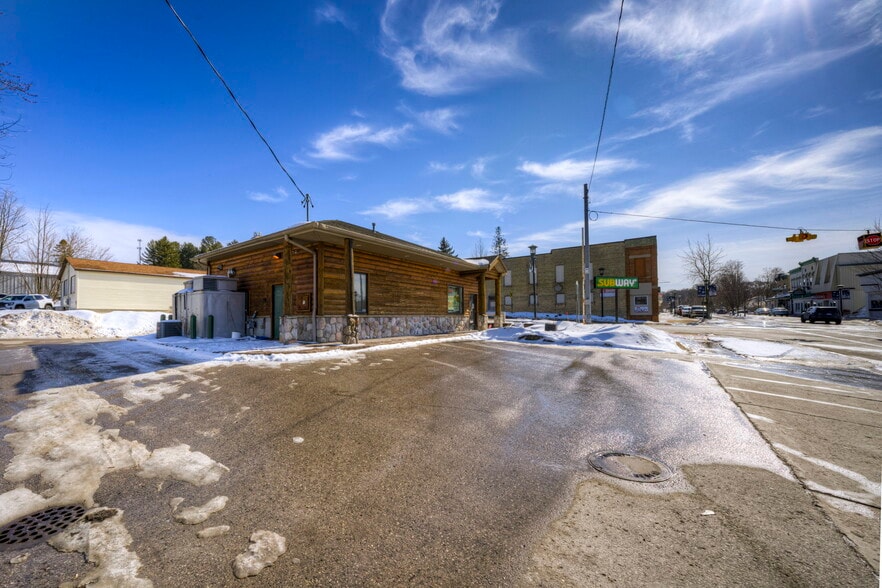 More Photos Of 101 E Main St, Kingsley Fast Food For Sale