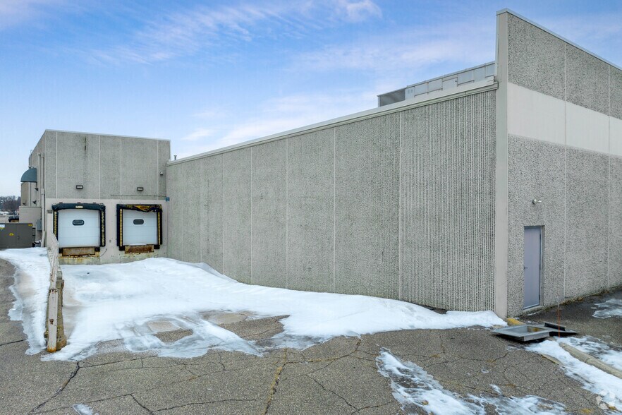 More Photos Of 1300 18th Ave NW, Austin Storefront For Sale