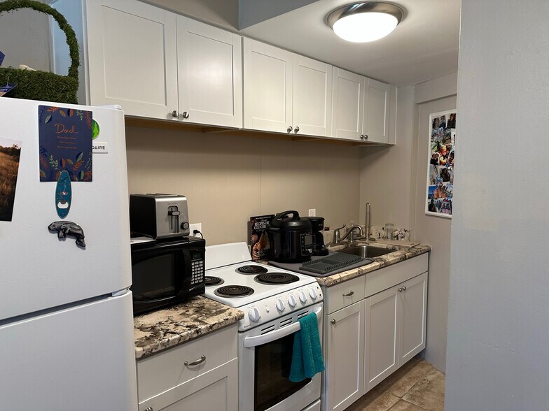 More Photos Of 614 Oak Ave, Clearwater Apartments For Sale