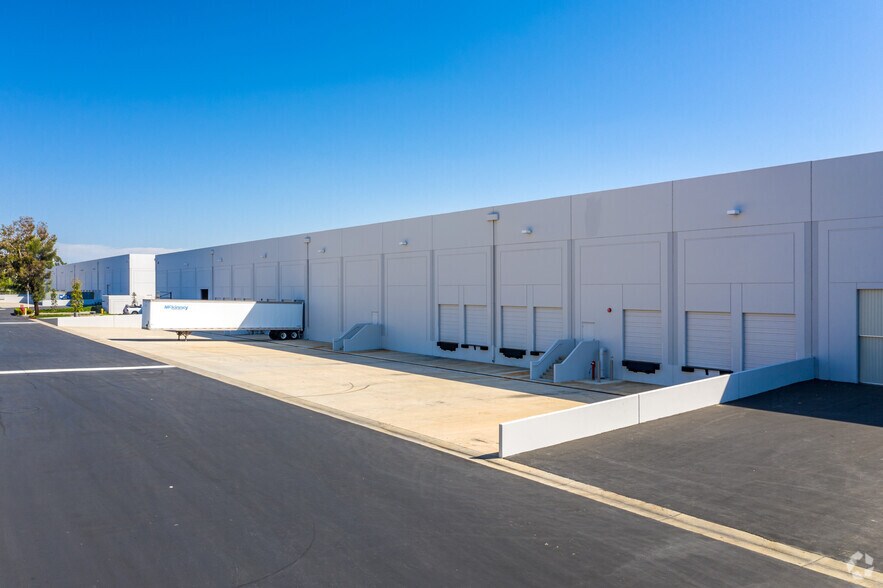 More Photos Of 117 Waterworks Way, Irvine Manufacturing For Lease