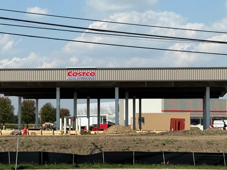 More Photos Of NEC Route 34 and Countryside Pky, Yorkville Land For Sale