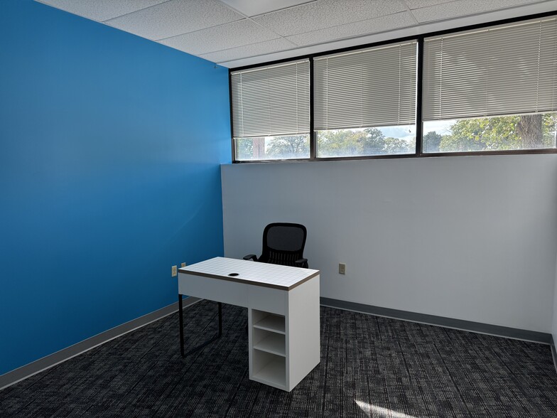 More Photos Of 959 N Main St, Providence Office For Lease