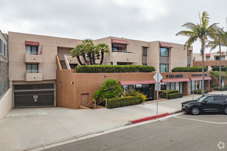 More Photos Of 5724-5726 La Jolla Blvd, La Jolla Apartments For Lease