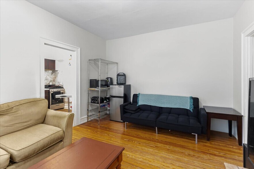 More Photos Of 205 Philadelphia Ave, Egg Harbor City Apartments For Sale