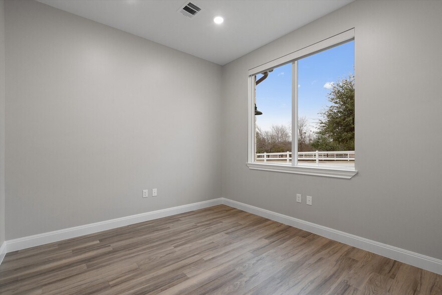 More Photos Of 2901 Caballo Ranch Blvd, Cedar Park Office For Lease