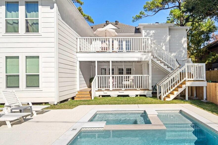 More Photos Of , Houston Multifamily For Sale