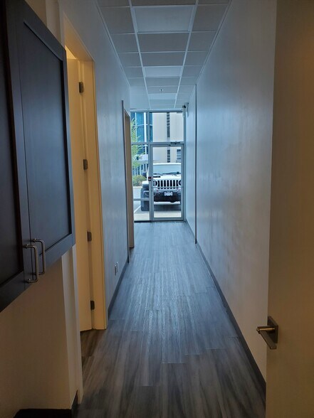 More Photos Of 6638 152A St, Surrey Office For Sale