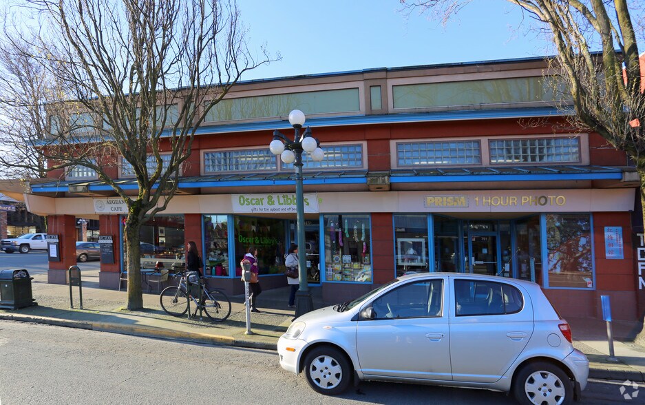 More Photos Of 791-799 Fort St, Victoria Storefront Retail Office For Lease