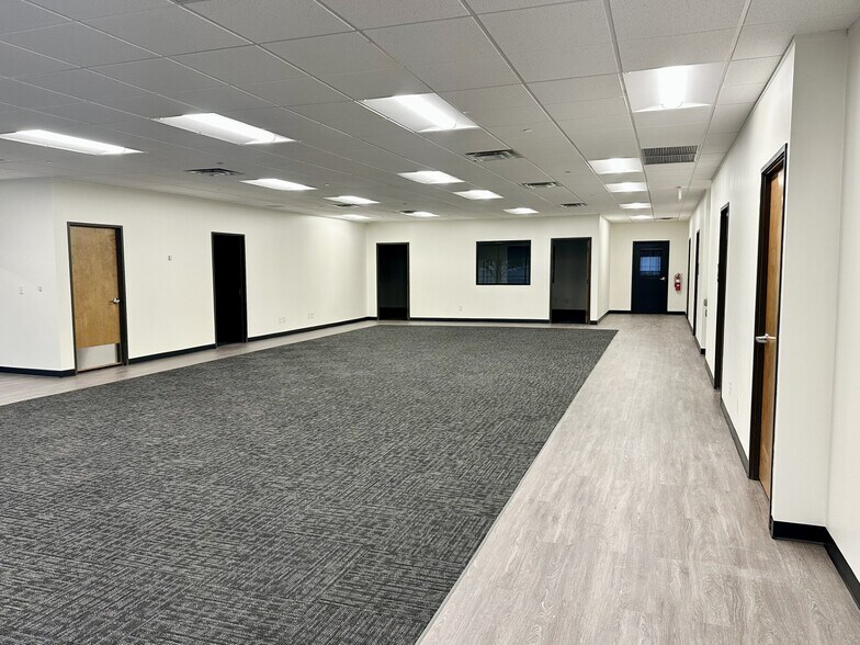 More Photos Of 4633 Perrin Crk, San Antonio Unknown For Lease