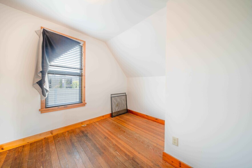 More Photos Of 2475 Mt Lehman Rd, Abbotsford Flex For Sale