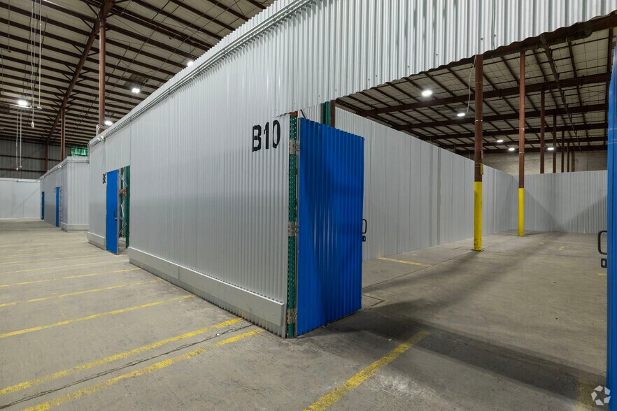 More Photos Of 5806 N 53rd St, Tampa Distribution For Lease