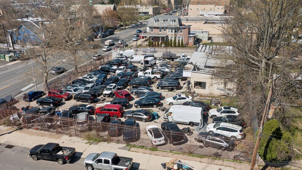 More Photos Of 6301-6311 N Broad St, Philadelphia Freestanding For Sale