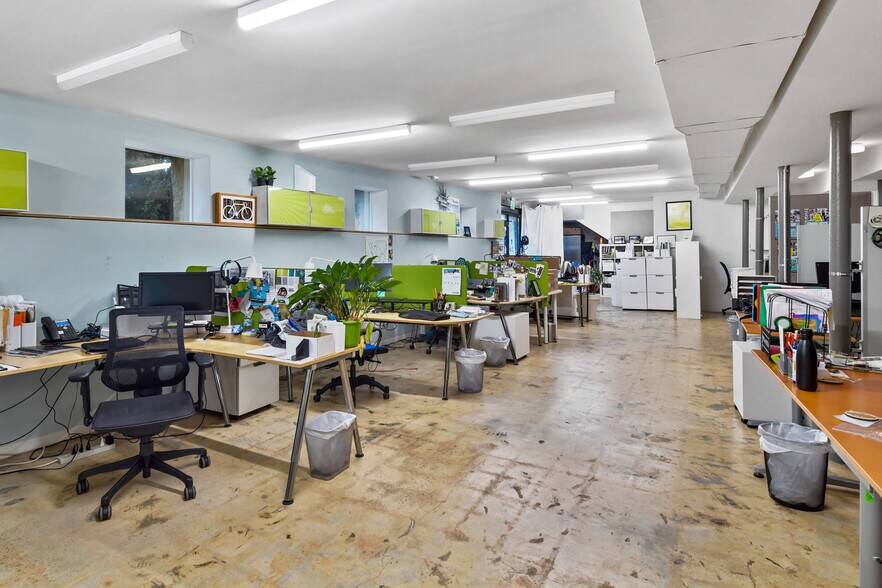 More Photos Of 889 Wylie St SE, Atlanta Loft Creative Space For Lease