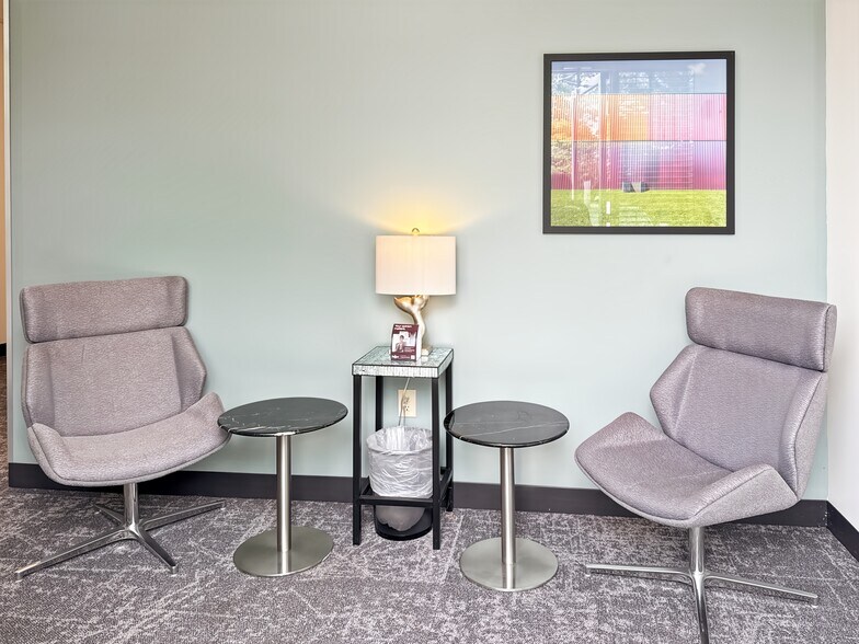 More Photos Of 7027 Old Madison Pike NW, Huntsville Coworking Space