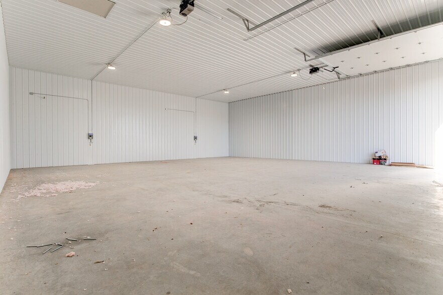 More Photos Of 5773 E Main Street Rd, Batavia Warehouse For Lease