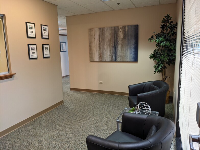 More Photos Of 1749 S Naperville Rd, Wheaton Medical For Sale