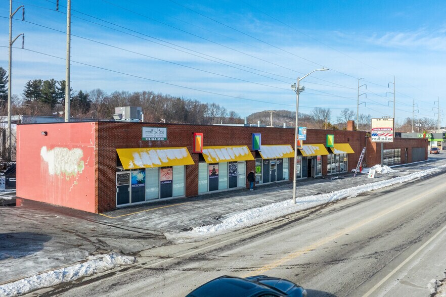 Primary Photo Of 641-651 W Boylston St, Worcester Storefront For Lease