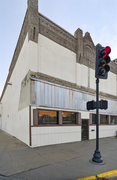 More Photos Of 602 G Ave, Grundy Center Fast Food For Sale