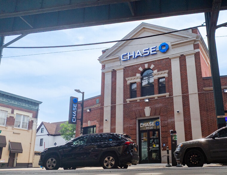 Primary Photo Of 11520 Jamaica Ave, Richmond Hill Bank For Sale