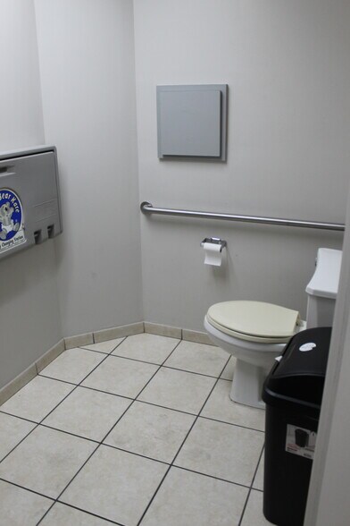 More Photos Of 7345 Far Hills Ave, Dayton Medical For Lease