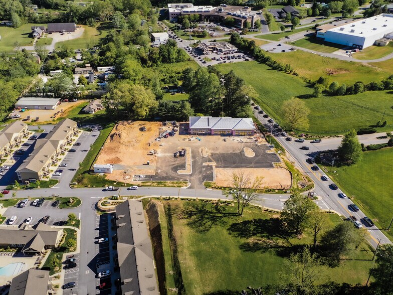 More Photos Of 1874 Brevard Rd, Arden Storefront Retail Office For Lease