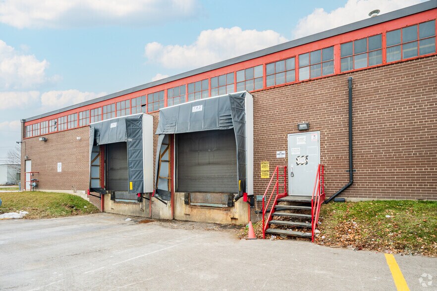 More Photos Of 25 Tangiers Rd, Toronto Manufacturing For Lease