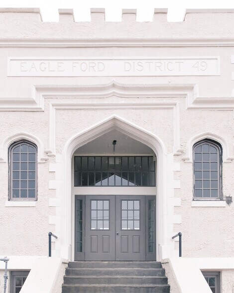 More Photos Of 1601 Chalk Hill Rd, Dallas Loft Creative Space For Sale