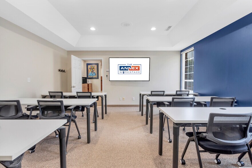 More Photos Of 22 Richmond Center Ct, Saint Peters Coworking Space