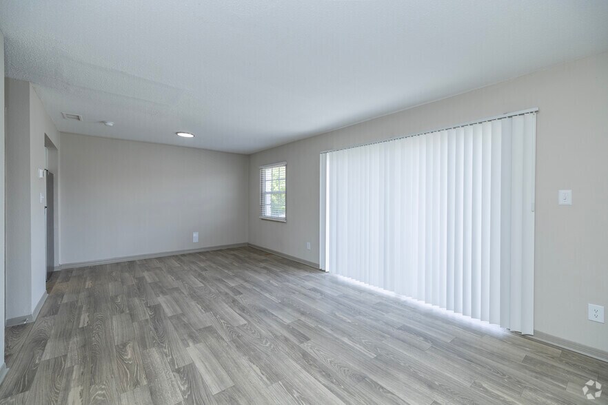 More Photos Of 6900 Concord Dr, Tampa Apartments For Sale