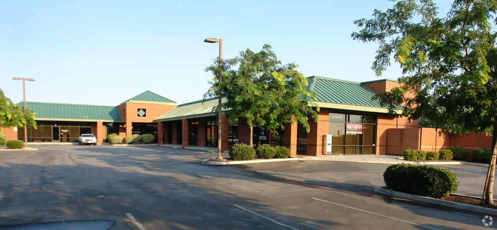 More Photos Of 1113 W Avenue M4, Palmdale Office For Lease