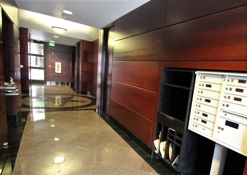 More Photos Of 2632 Broadway St, San Antonio Office Residential For Sale