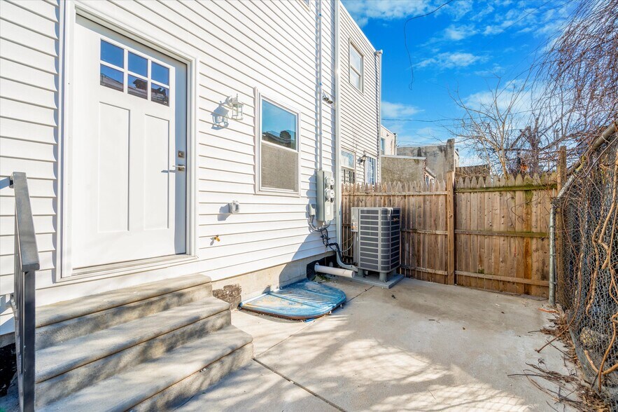 More Photos Of 5410 Delancey St, Philadelphia Apartments For Sale