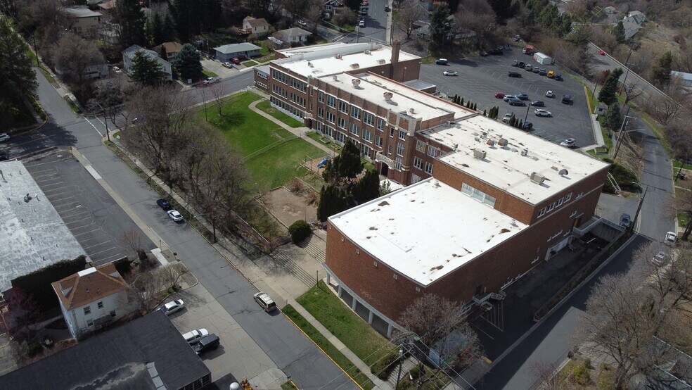 More Photos Of 115 NW State St, Pullman Loft Creative Space For Sale