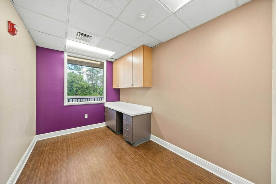 More Photos Of 1600 Jenks Ave, Panama City Medical For Sale